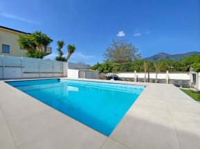 Terrazza sul Vesuvio con piscina